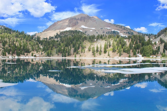 Explore Newberry National Volcanic Monument - Things To Do In Bend Oregon