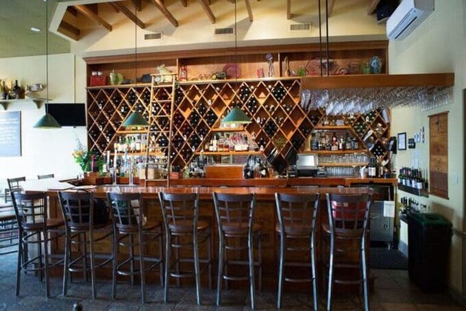 MT’s Local Kitchen and Wine Bar, Nashua