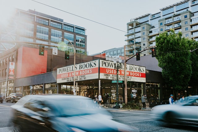 Powell's City of Books - Things To Do In Portland Oregon